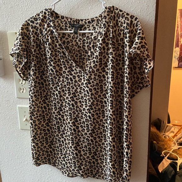Banana Republic Leopard Print Shirt - Picture 1 of 4